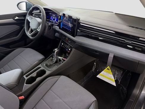 New 2026 Volkswagen Jetta SE image 25