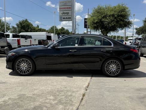 Used 2024 Mercedes-Benz C 300 Sedan image 9