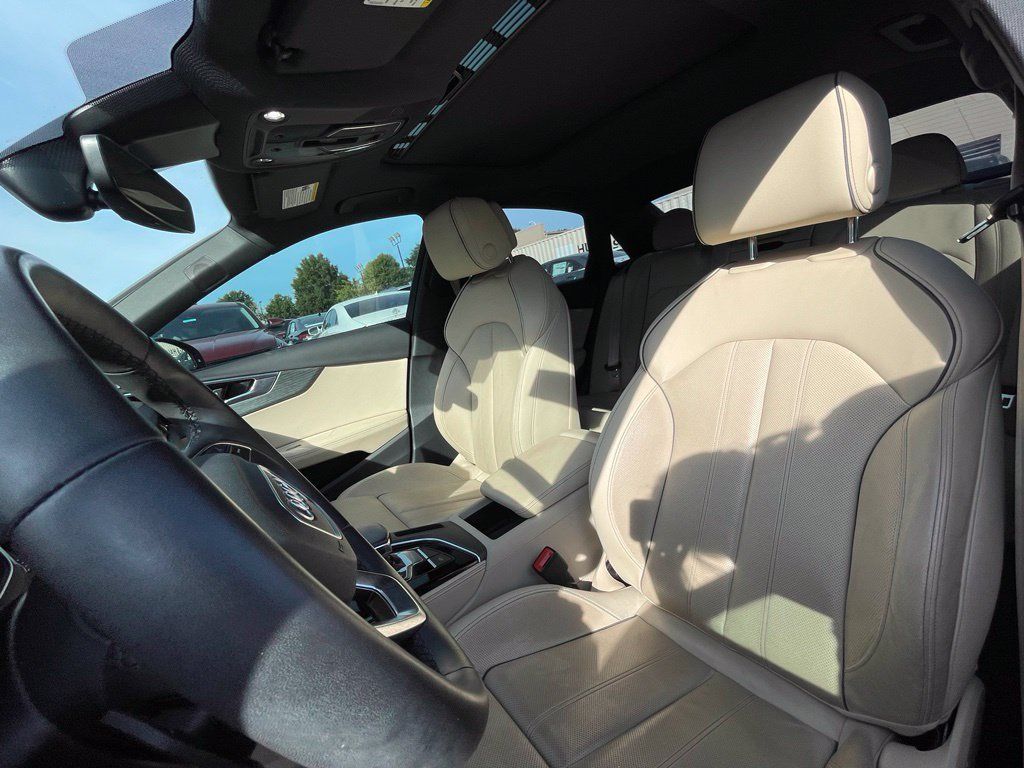 Used 2023 Audi A4 2.0T Premium Plus w/ Premium Plus Package AWD/4WD image 17