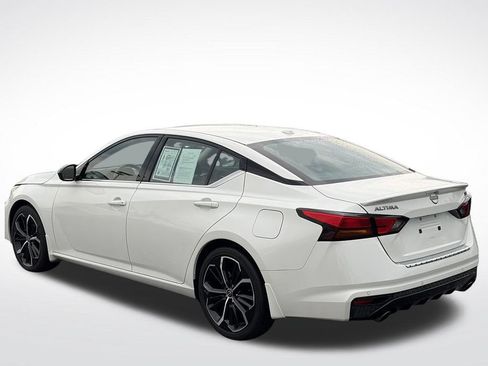 Used 2023 Nissan Altima 2.5 SR FWD image 6