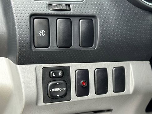 Used 2007 Toyota Tacoma PreRunner image 23