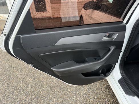 Used 2018 Hyundai Sonata SEL w/ Cargo Package image 18