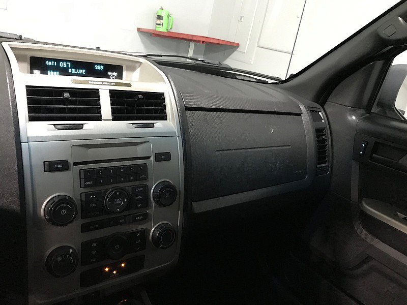 Used 2009 Ford Escape XLT FWD image 27