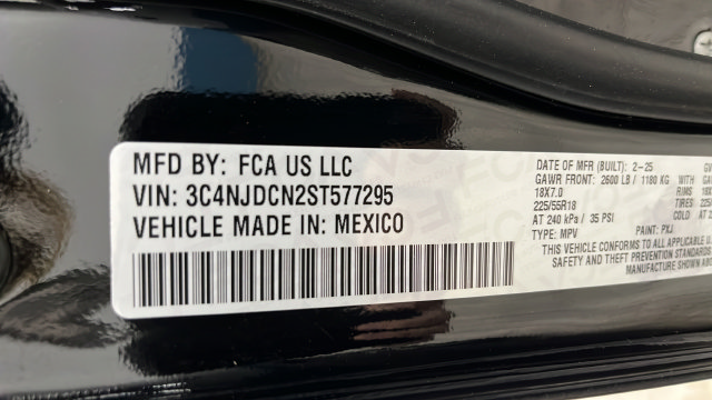 Used 2025 Jeep Compass Limited AWD/4WD image 31