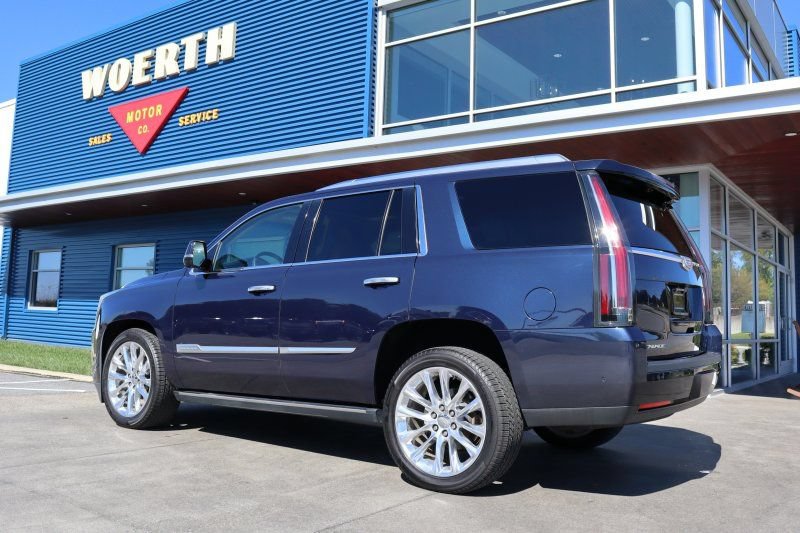 Used 2019 Cadillac Escalade Premium Luxury AWD/4WD image 5