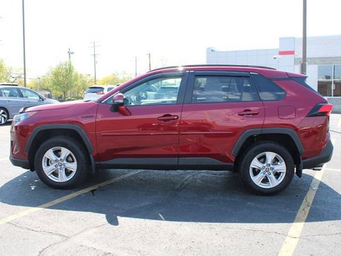 Used 2021 Toyota RAV4 LE AWD/4WD image 7