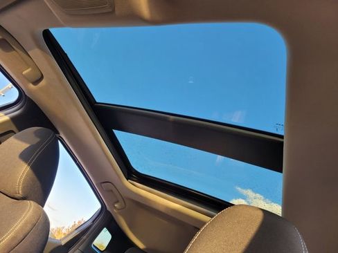 New 2026 Nissan Kicks SV w/ SV Premium Package FWD image 10