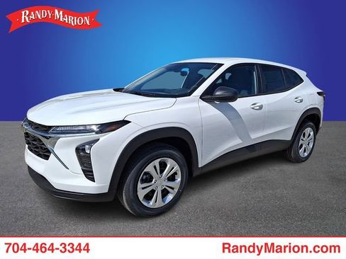 New 2026 Chevrolet Trax LS w/ Driver Confidence Package FWD image 1
