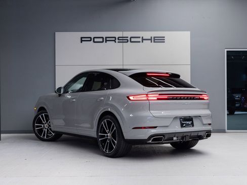 New 2026 Porsche Cayenne Coupe AWD/4WD image 3