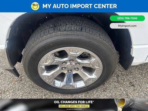 Used 2022 RAM 1500 Big Horn AWD/4WD image 9