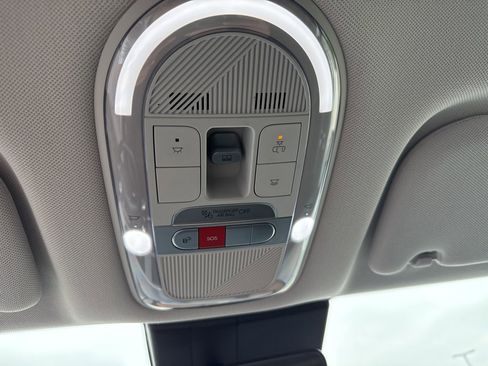 Used 2023 Hyundai Ioniq 5 Limited image 24