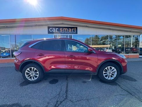 Used 2020 Ford Escape SE image 8