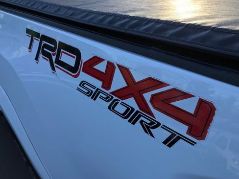 Used 2019 Toyota Tacoma 4x4 Double Cab image 18