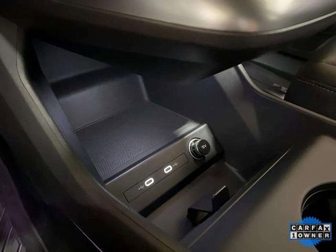 Used 2023 Audi Q4 e-tron Premium Plus w/ Premium Plus image 61