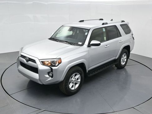 Used 2021 Toyota 4Runner SR5 image 28