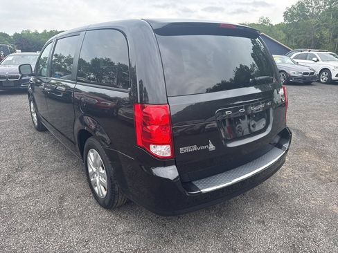 Used 2019 Dodge Grand Caravan SE image 11