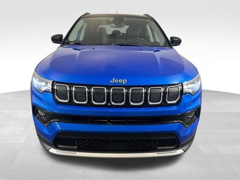 Used 2022 Jeep Compass Limited AWD/4WD image 9