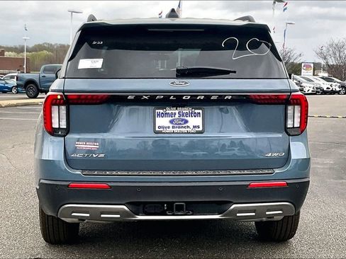 New 2026 Ford Explorer Active w/ Active Comfort Package image 4