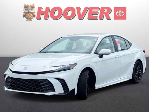 New 2026 Toyota Camry SE FWD image 6