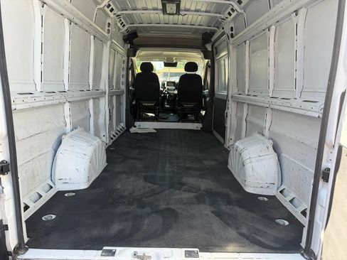Used 2023 RAM ProMaster 3500 w/ Driver Convenience Group FWD image 8
