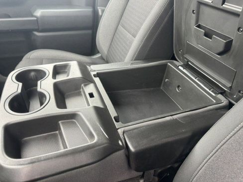Used 2022 Chevrolet Silverado 1500 Custom AWD/4WD image 23