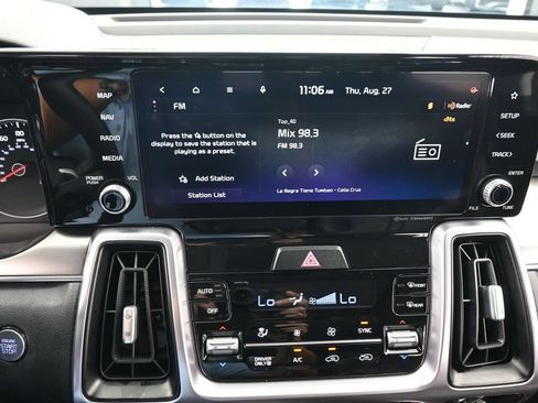Used 2023 Kia Sorento EX w/ Panoramic Sunroof Package FWD image 26