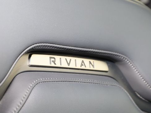 Used 2022 Rivian R1T Adventure image 13