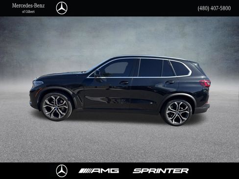 Used 2023 BMW X5 sDrive40i w/ Executive Package RWD image 3