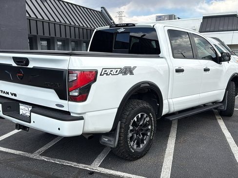 Used 2021 Nissan Titan PRO-4X w/ Pro-4x Convenience Package AWD/4WD image 3