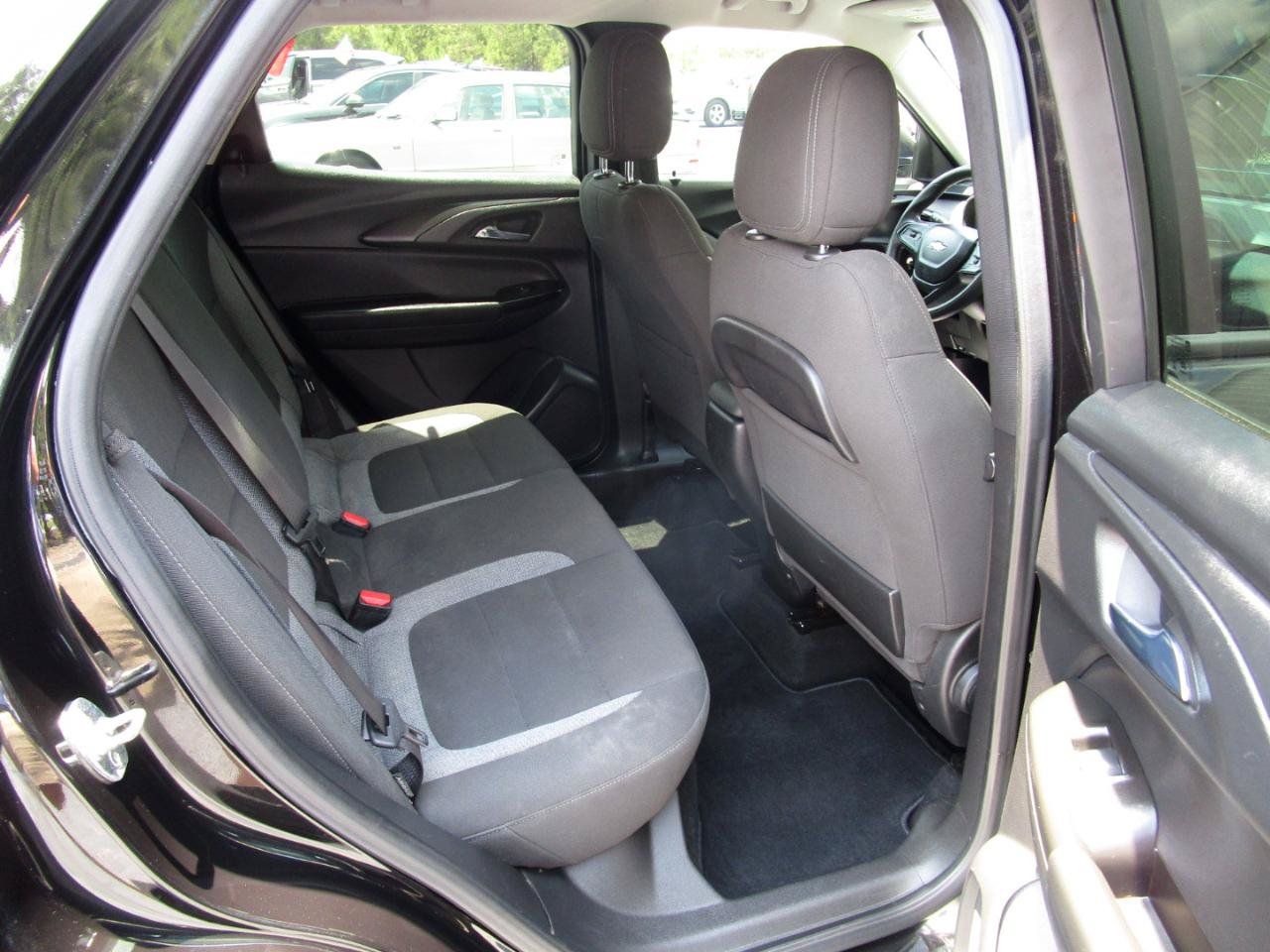 Used 2021 Chevrolet TrailBlazer LS FWD image 23