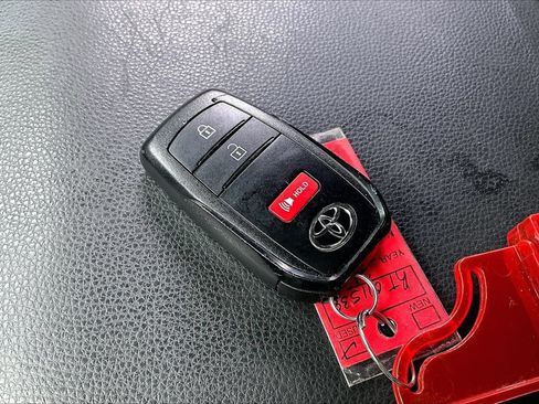 Used 2024 Toyota Tacoma TRD Off-Road AWD/4WD image 34