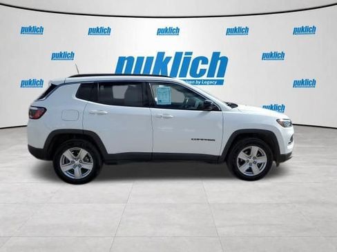Used 2022 Jeep Compass Latitude w/ Convenience Group AWD/4WD image 4
