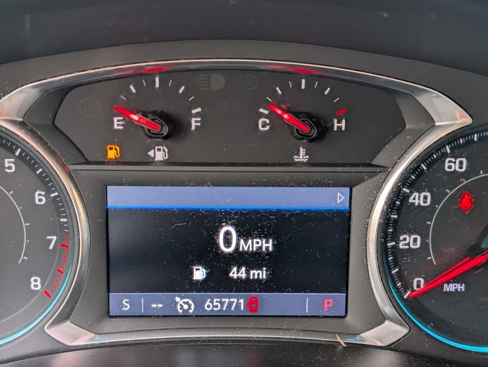 Used 2020 Chevrolet Traverse LT w/ Driver Confidence II Package AWD/4WD image 32