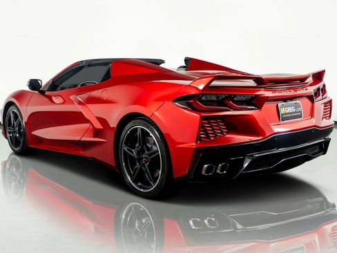 Used 2021 Chevrolet Corvette Stingray Convertible w/ Battery Protection Package image 16