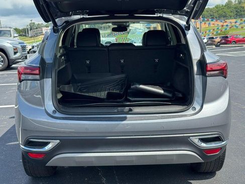 Used 2022 Buick Envision Essence w/ Safety Package FWD image 5