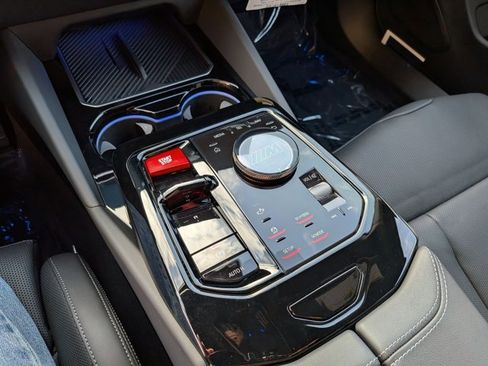 Used 2026 BMW M5 w/ Carbon Package image 12