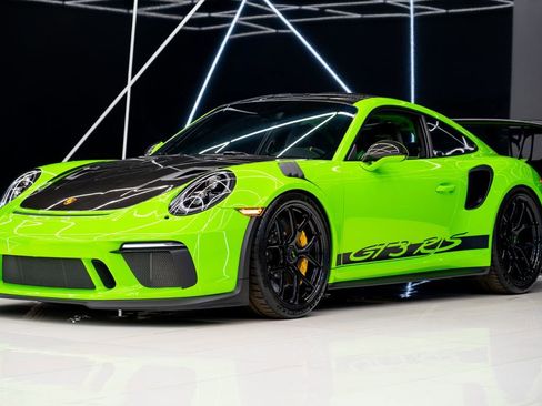 Used 2019 Porsche 911 GT3 RS RWD image 3