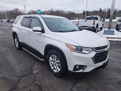 Used 2021 Chevrolet Traverse LT