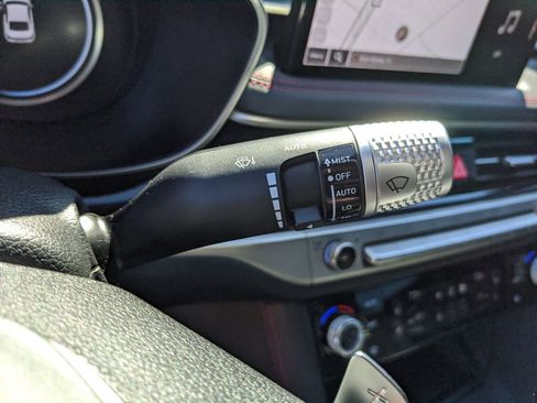 Used 2024 Genesis G70 3.3T Advanced w/ Sport Prestige Package image 33