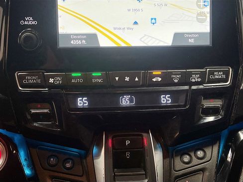 Used 2022 Honda Odyssey Elite image 16