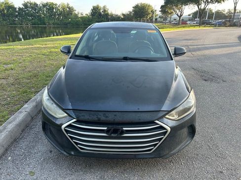 Used 2017 Hyundai Elantra SE FWD image 9