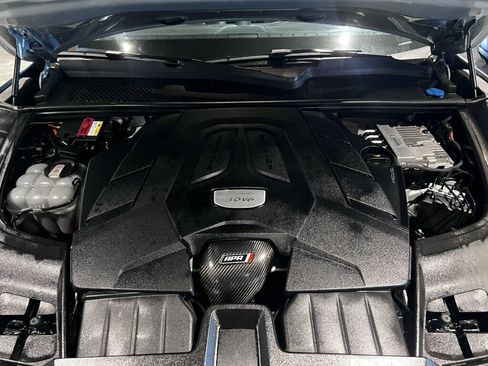 Used 2021 Porsche Cayenne AWD/4WD image 42