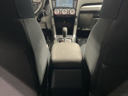 Used 2016 Subaru Forester 2.5i Premium w/ All-Weather Package AWD/4WD image 32