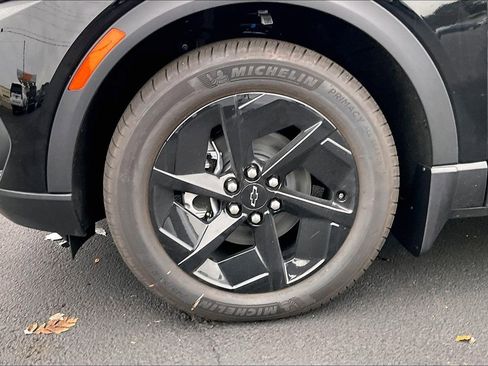 New 2026 Chevrolet Equinox EV LT w/ Comfort Package image 12