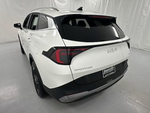 New 2026 Kia Sportage EX image 5