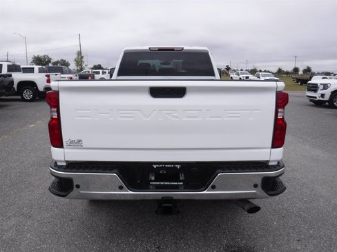 Used 2021 Chevrolet Silverado 2500 W/T w/ WT Convenience Package image 6