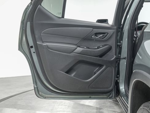 Used 2023 Chevrolet Traverse LT w/ LPO, Floor Liner Package AWD/4WD image 25