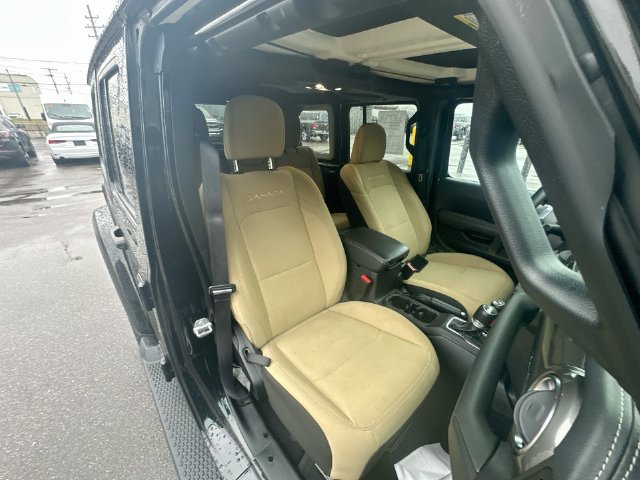 Used 2023 Jeep Wrangler Unlimited Sahara w/ Cold Weather Group AWD/4WD image 27