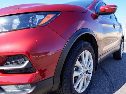 Used 2022 Nissan Rogue Sport SV w/ Technology Package image 21