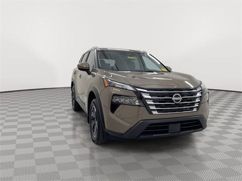 Certified 2024 Nissan Rogue SV w/ SV Premium Package image 3